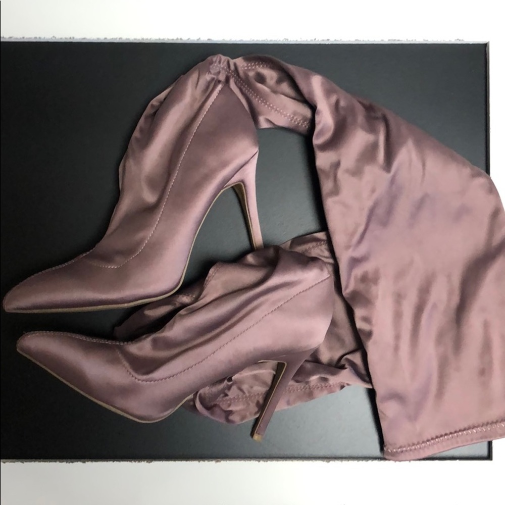 🎉PRICE DROP🎉Charlotte Russe marroon boots